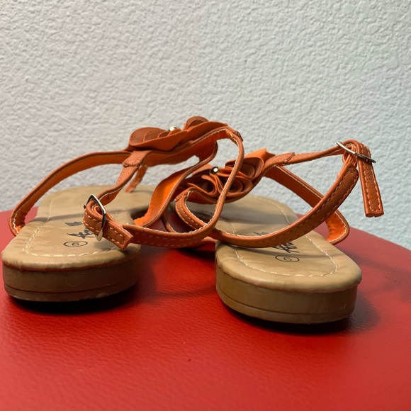 Anna orang sandals with decorative floral design - Picture 5 of 6